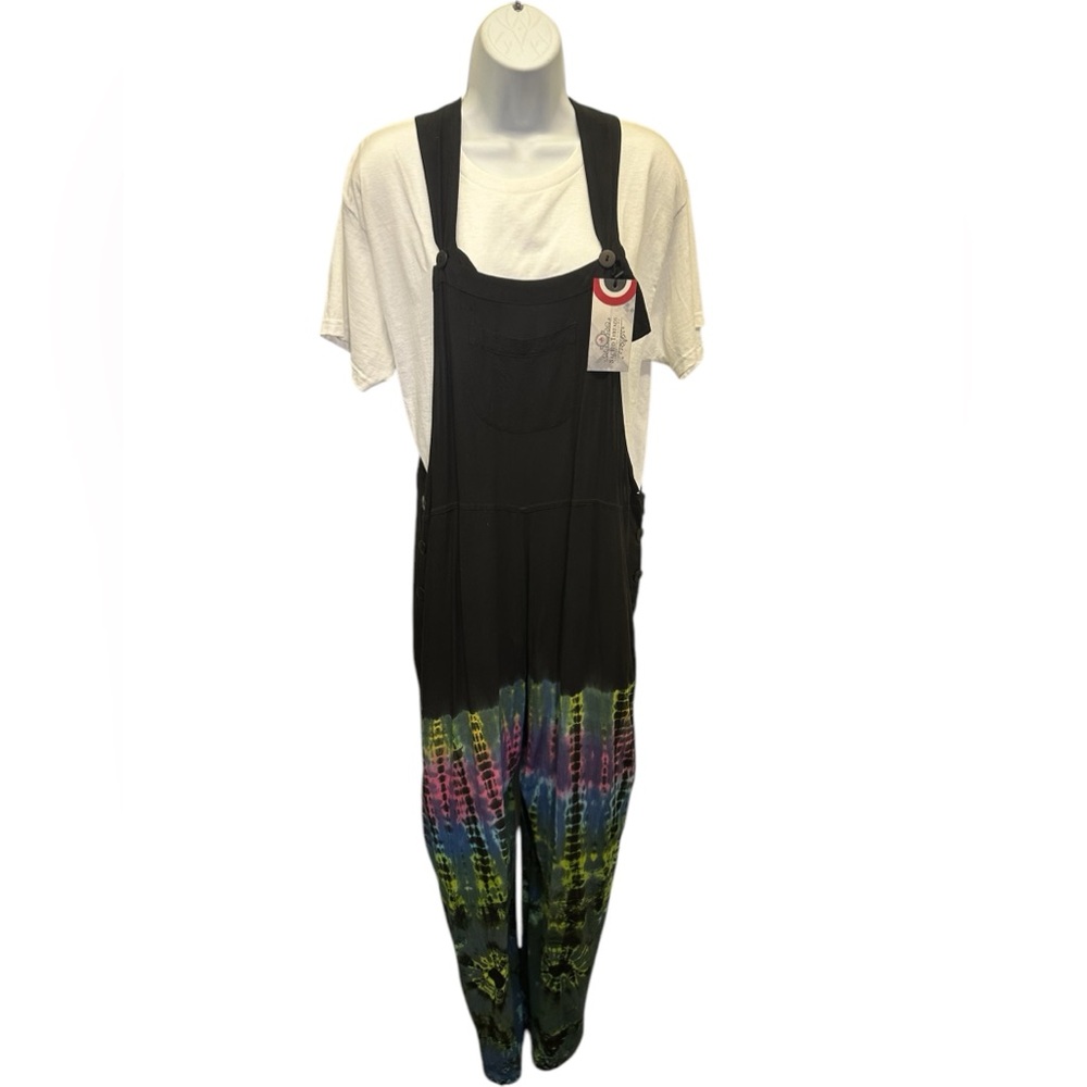 NWT.  S/M Sacred Threads Overalls.   223081.  CL/GR 04